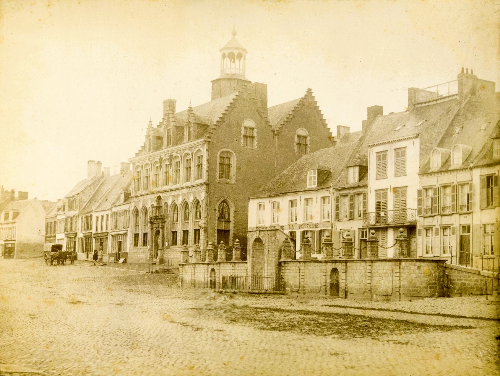 L'hôtel de ville de Cassel à la fin du XIXe siècle