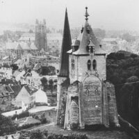 Bergues - vue aérienne sur les tours de l'Abbaye