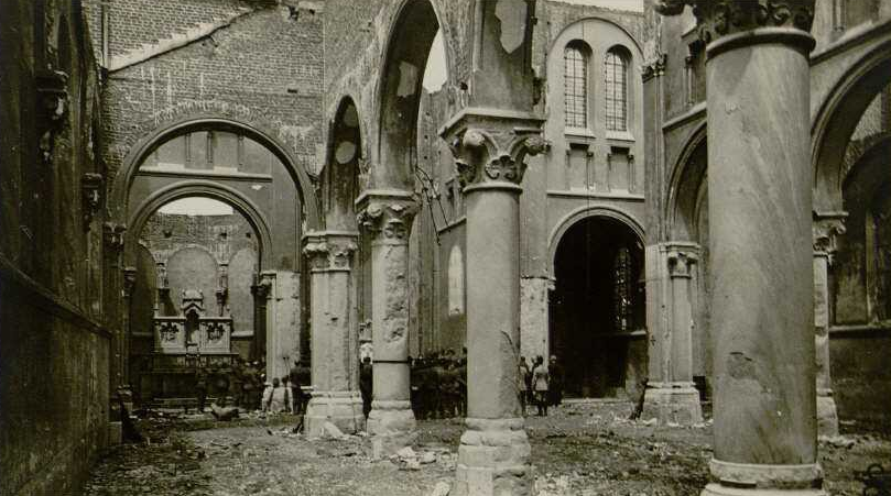 Le Doulieu - Eglise - Juillet 1915