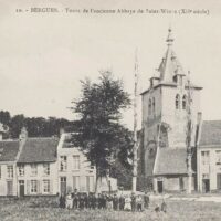 Bergues - Les tours de l'ancienne abbaye
