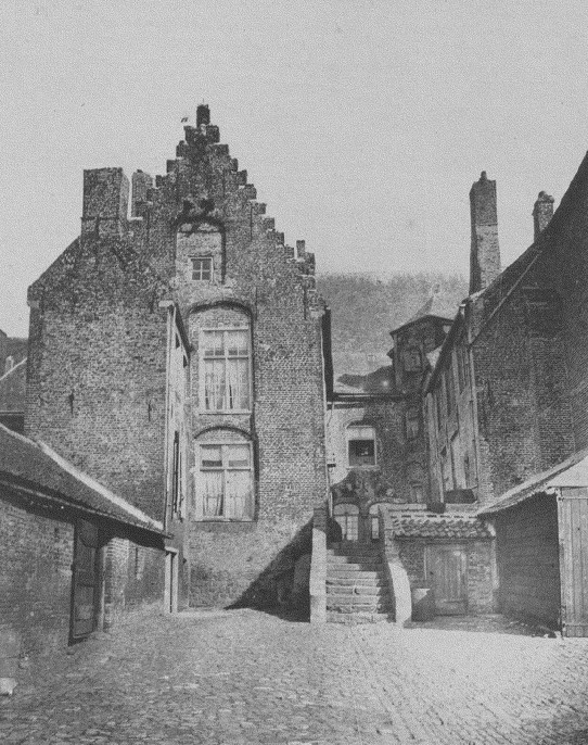 Cassel - Hotel de ville facade arriere