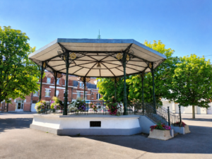 Merville Le kiosque a musique